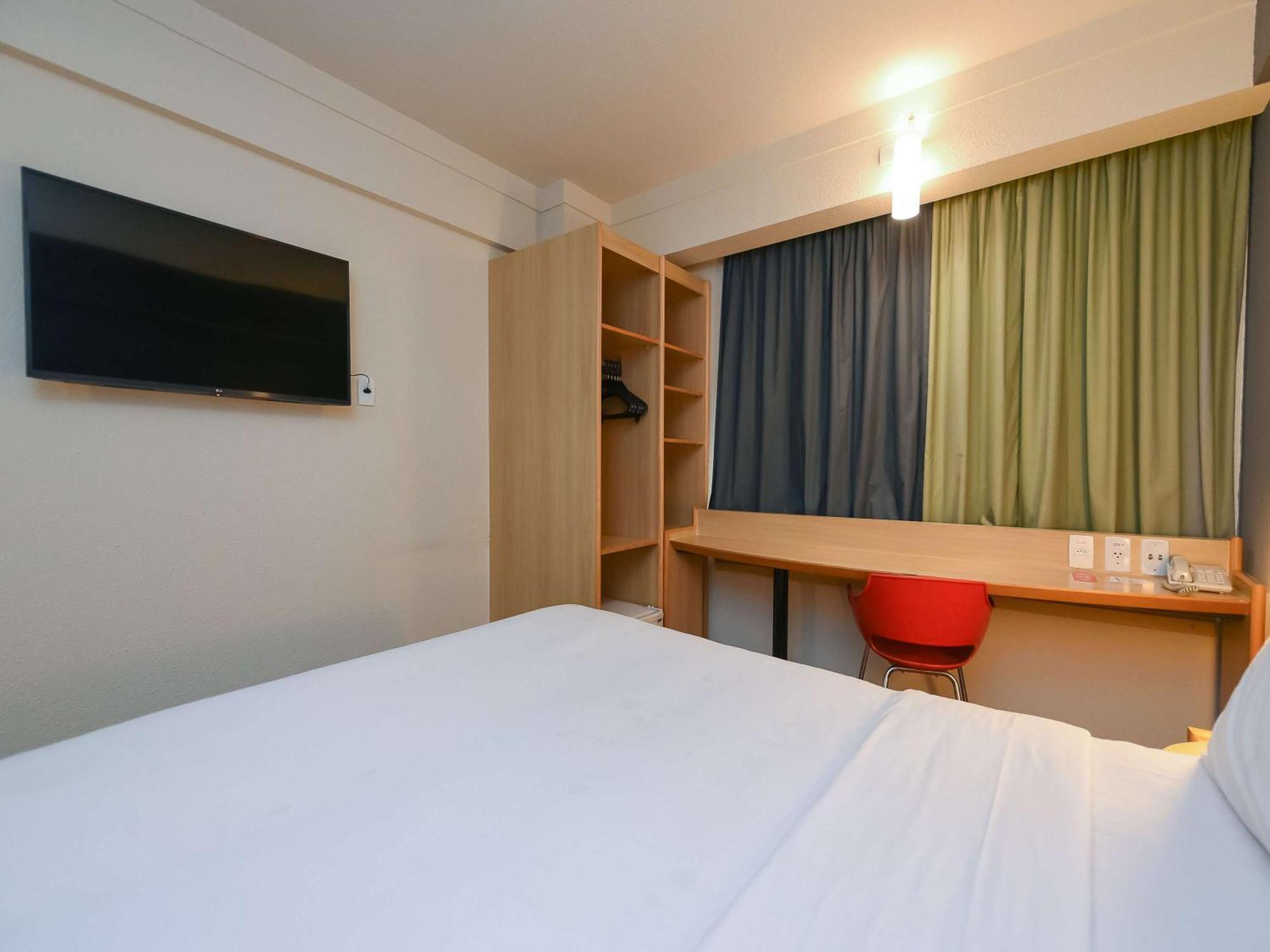 ibis Guarulhos Hotel Bagian luar foto