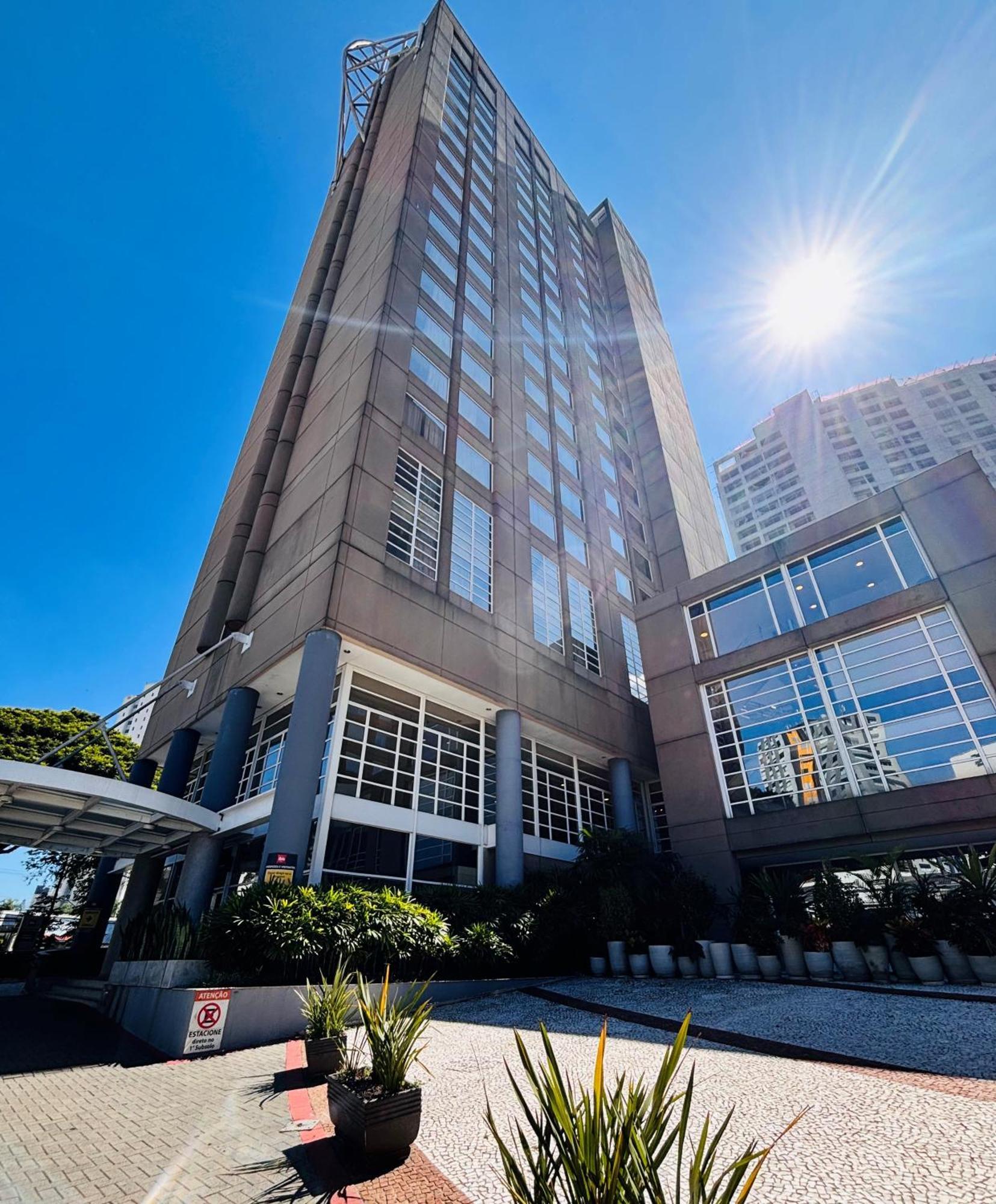ibis Guarulhos Hotel Bagian luar foto